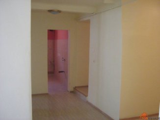vanzare apartament decomandata, zona Centrul Istoric, orasul Brasov, suprafata utila 110 mp