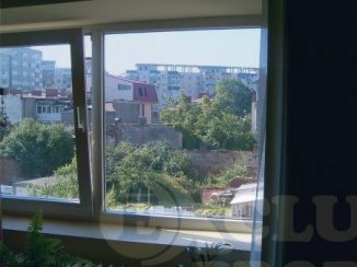 vanzare apartament decomandata, zona Calea Calarasilor, orasul Bucuresti, suprafata utila 69 mp
