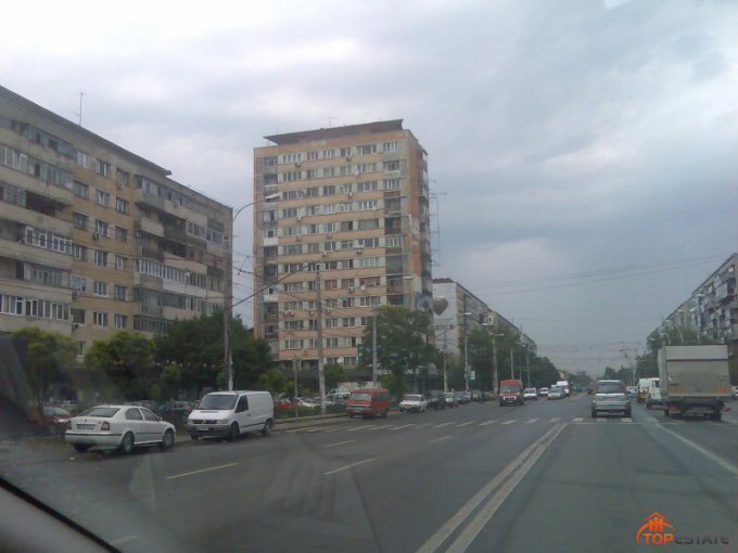 vanzare apartament semidecomandata, zona 1 Mai, orasul Bucuresti, suprafata utila 68 mp