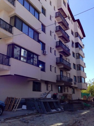 vanzare apartament cu 3 camere, decomandat, in zona Sisesti, orasul Bucuresti