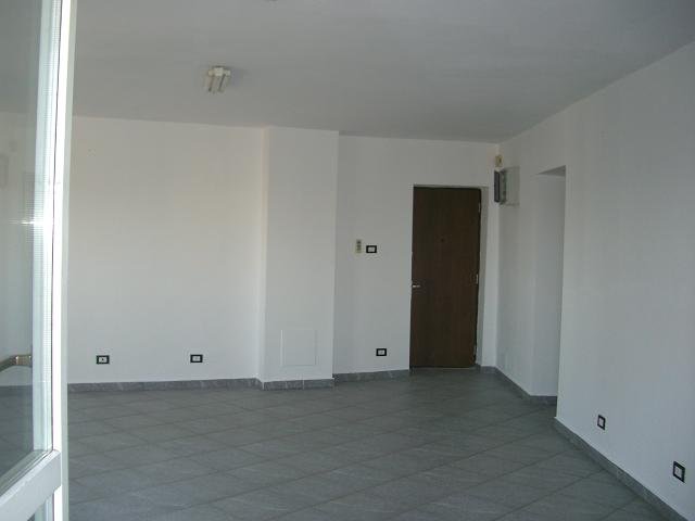 Apartament cu 3 camere de vanzare, confort Lux, zona Piata Victoriei,  Bucuresti