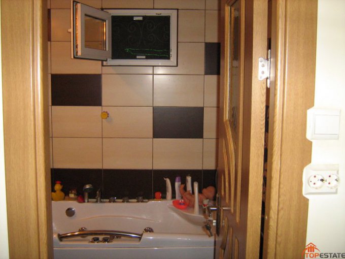 agentie imobiliara vand apartament semidecomandata, in zona Vitan, orasul Bucuresti