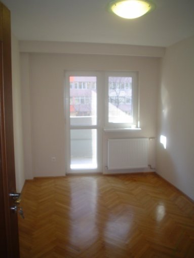 Apartament cu 4 camere de inchiriat, confort 1, zona Mihai Bravu,  Bucuresti