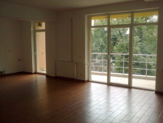 Apartament cu 4 camere de inchiriat, confort Lux, zona Ferdinand,  Bucuresti