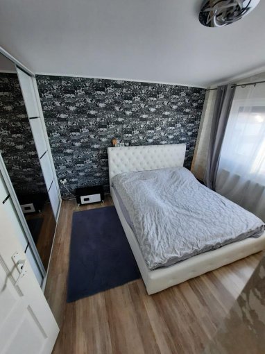 Apartament de vanzare direct de la proprietar, in Mamaia Nord, cu 75.000 euro. 1 grup sanitar, suprafata utila 54 mp.
