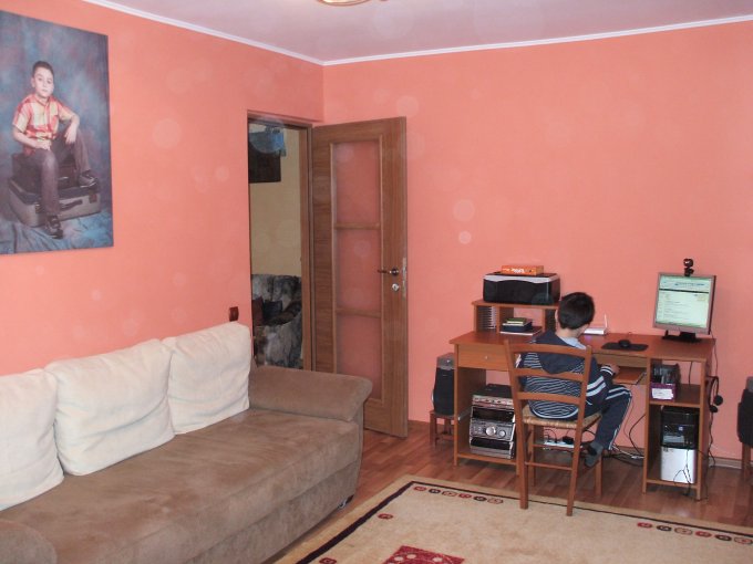 vanzare apartament cu 2 camere, decomandat, in zona Inel 1, orasul Constanta