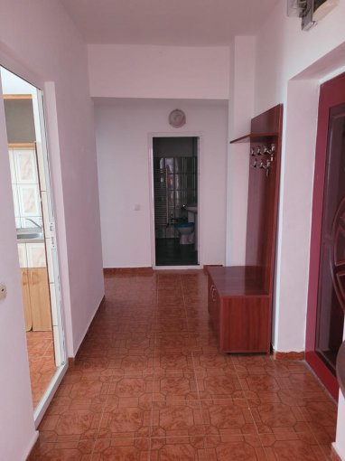 Apartament vanzare CET cu 2 camere, etajul 2 / 2, 1 grup sanitar, cu suprafata de 58 mp. Constanta, zona CET.