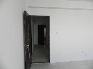 vanzare apartament decomandat, zona Tomis Nord, orasul Constanta, suprafata utila 75 mp