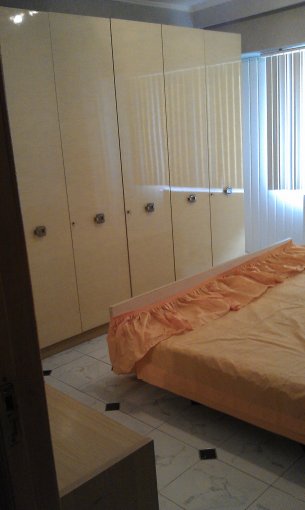 proprietar inchiriez apartament decomandata, in zona Faleza Nord, orasul Constanta