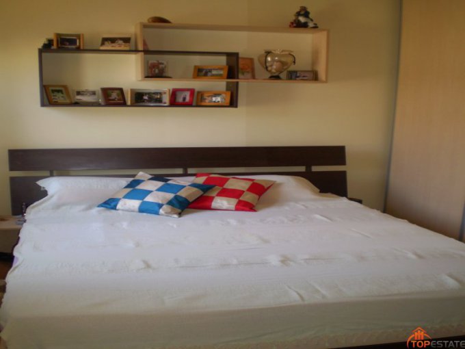 Apartament cu 3 camere de vanzare, confort 1, zona Ultracentral,  Constanta