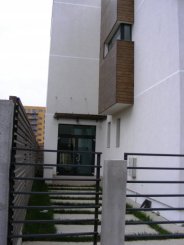 Constanta, zona Tomis Plus, apartament cu 3 camere de vanzare