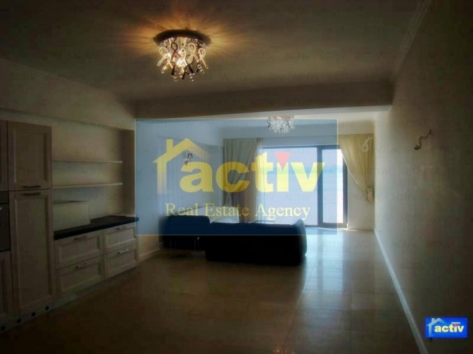 Apartament cu 3 camere de vanzare, confort Lux, zona Mamaia statiune,  Constanta