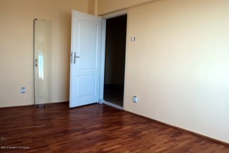  Constanta, zona Faleza Nord, apartament cu 3 camere de vanzare