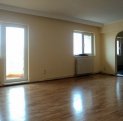 vanzare apartament cu 3 camere, semidecomandat, in zona Faleza Nord, orasul Constanta