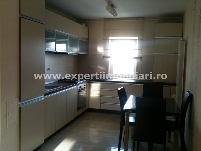  Constanta, zona Dacia, apartament cu 3 camere de inchiriat, Mobilat lux