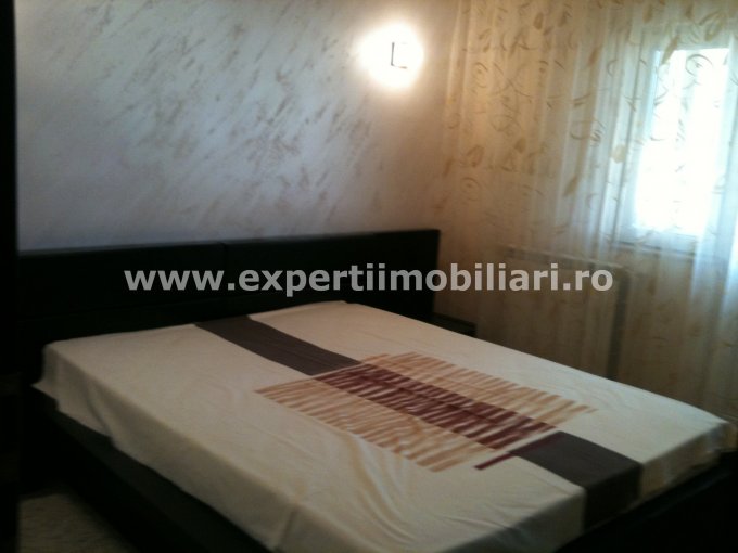 inchiriere apartament cu 3 camere, decomandat, in zona Dacia, orasul Constanta