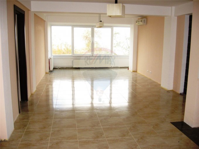 Apartament cu 4 camere de vanzare, confort Lux, Mamaia Constanta