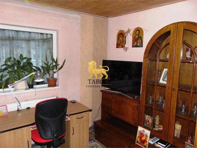 Apartament cu 2 camere de vanzare, confort 2, zona Ampoi 1,  Alba Iulia Alba