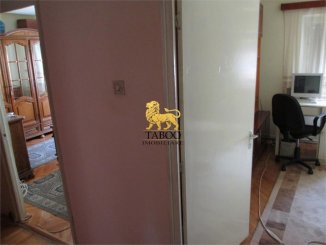 vanzare apartament cu 3 camere, decomandat, in zona Valea Frumoasei, orasul Sebes