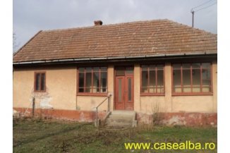 vanzare casa cu 3 camere, zona Partos, orasul Alba Iulia, suprafata utila 70 mp