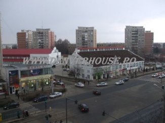 vanzare apartament cu 2 camere, decomandat, in zona Cismigiu, orasul Arad