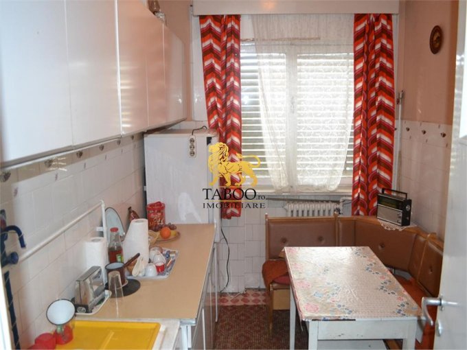  Arad, zona Podgoria, apartament cu 2 camere de vanzare