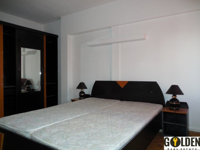 inchiriere apartament cu 2 camere, decomandat, in zona Centru, orasul Arad