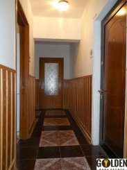 agentie imobiliara inchiriez apartament decomandat, in zona Centru, orasul Arad