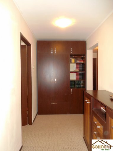 vanzare apartament cu 2 camere, decomandat, in zona UTA, orasul Arad