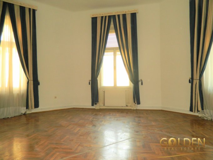 vanzare apartament cu 2 camere, semidecomandat, in zona Ultracentral, orasul Arad