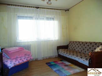 Apartament cu 3 camere de vanzare, confort 1, zona Gara,  Arad