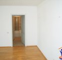 vanzare apartament cu 3 camere, decomandat, in zona Subcetate, orasul Arad