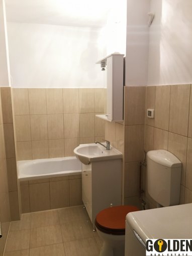 inchiriere apartament cu 3 camere, decomandat, in zona Vlaicu, orasul Arad