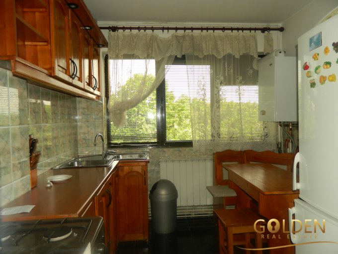 Apartament cu 3 camere de vanzare, confort Lux, zona Podgoria,  Arad