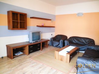 vanzare apartament cu 3 camere, semidecomandat, in zona Ultracentral, orasul Arad