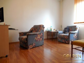 vanzare apartament cu 3 camere, semidecomandat, in zona Micalaca, orasul Arad