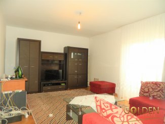 vanzare apartament cu 3 camere, decomandat, in zona Aurel Vlaicu, orasul Arad