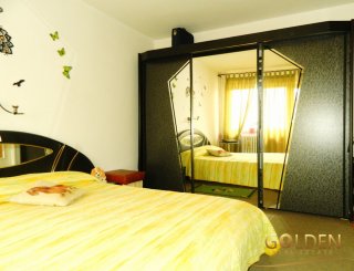 Apartament cu 4 camere de vanzare, confort 1, zona Aurel Vlaicu,  Arad