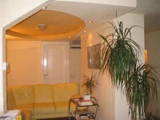 Apartament cu 4 camere de vanzare, confort Lux, zona Ultracentral,  Arad