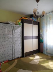 vanzare apartament semidecomandat, zona Miorita, orasul Arad, suprafata utila 123 mp