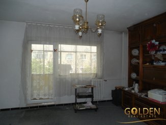 Apartament cu 5 camere de vanzare, confort 1, zona Micalaca,  Arad