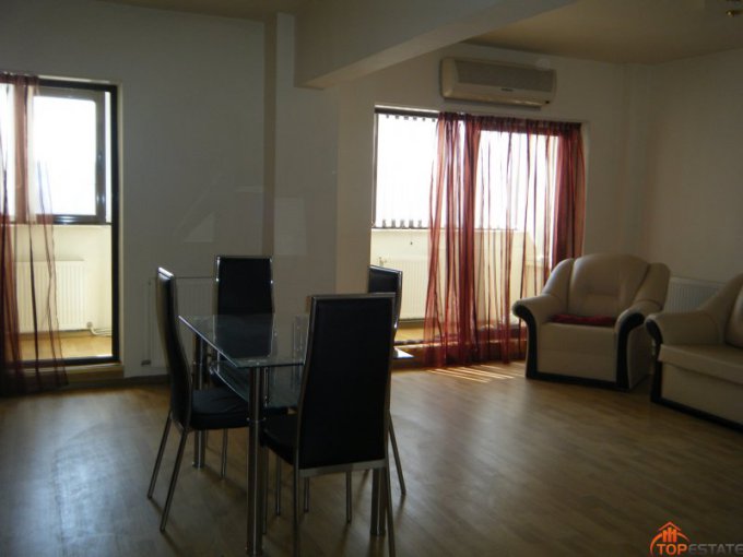Apartament cu 3 camere de vanzare, confort Lux, Onesti Bacau