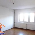  Bihor Oradea, zona Valenta, apartament cu 3 camere de vanzare