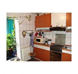 vanzare apartament cu 3 camere, decomandat, in zona Nufarul, orasul Oradea