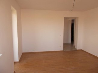 vanzare apartament cu 2 camere, decomandat, in zona Rulmentul, orasul Brasov