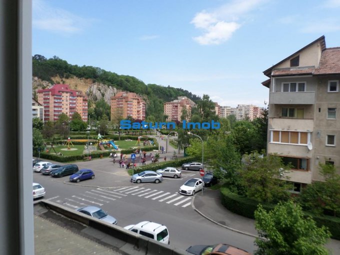  Brasov, zona Racadau, apartament cu 3 camere de vanzare