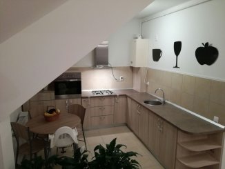 Apartament cu 3 camere de vanzare, confort 1, Sanpetru Brasov