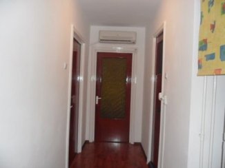 vanzare apartament cu 2 camere, decomandat, in zona Basarabia, orasul Bucuresti