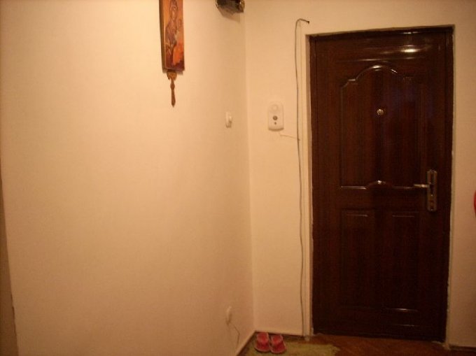 agentie imobiliara vand apartament decomandat, in zona Dristor, orasul Bucuresti