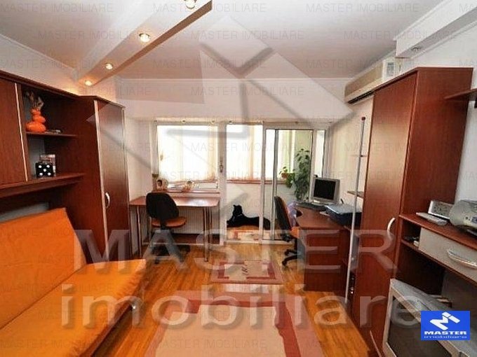  Bucuresti, zona Unirii, apartament cu 2 camere de vanzare
